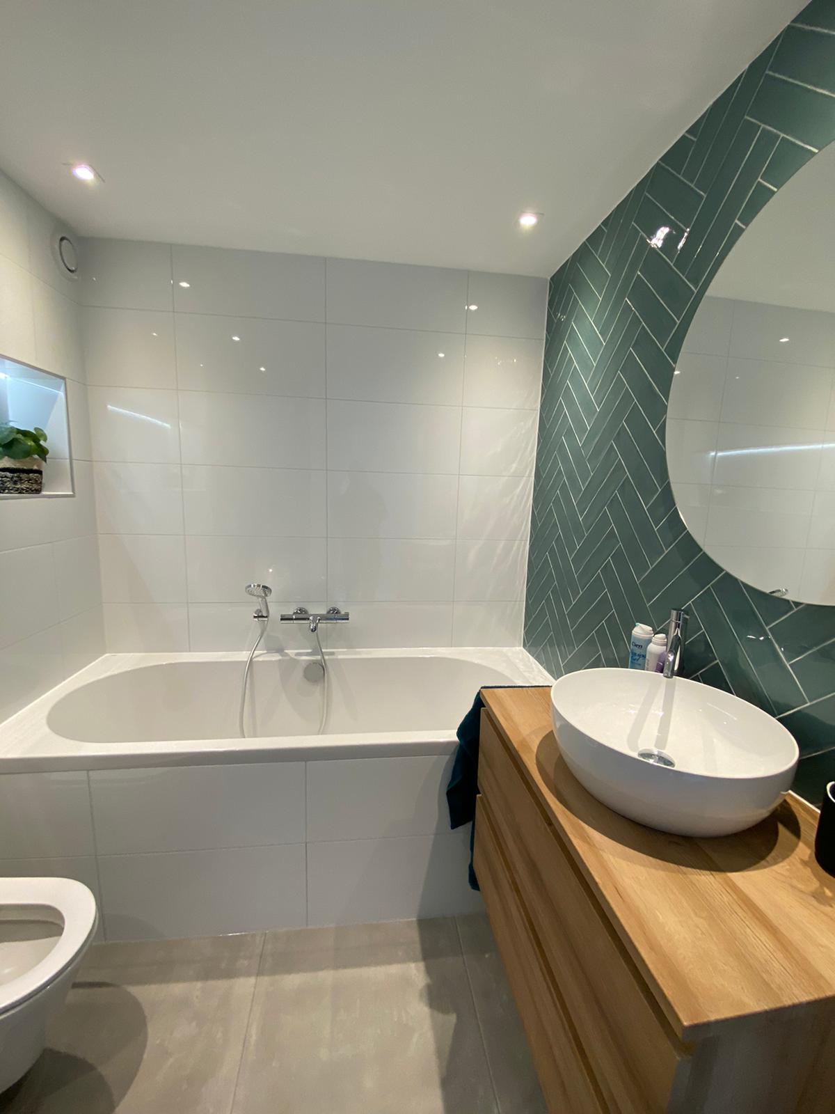 Foto badkamer visgraatmotief