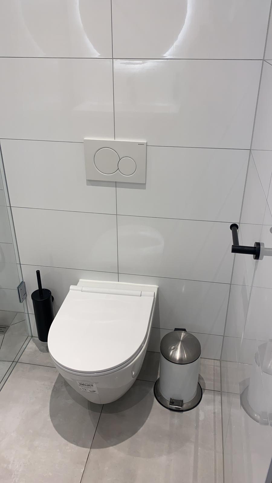 72833012 Ac57 400E 8B3b 01Dc126791f3