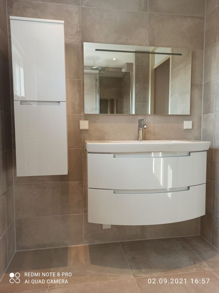 712546C7 E326 4696 A805 40A39fe24afc