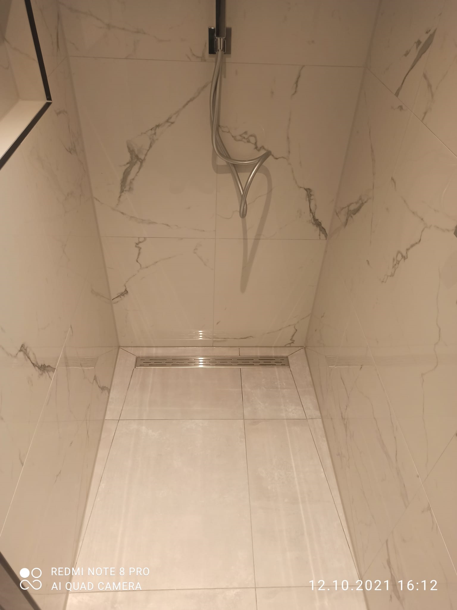 324318B4 0Da8 4F9b 933F 89F655de4e42