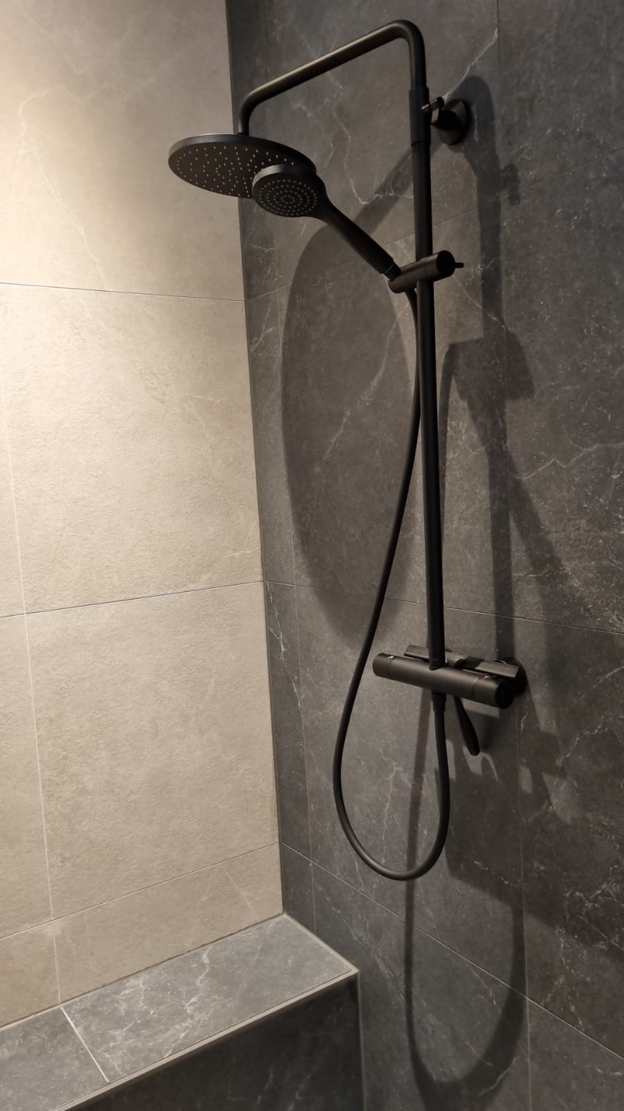 Aa5c1c7b 0D21 42Ad B5aa 6F4e4efaa76b