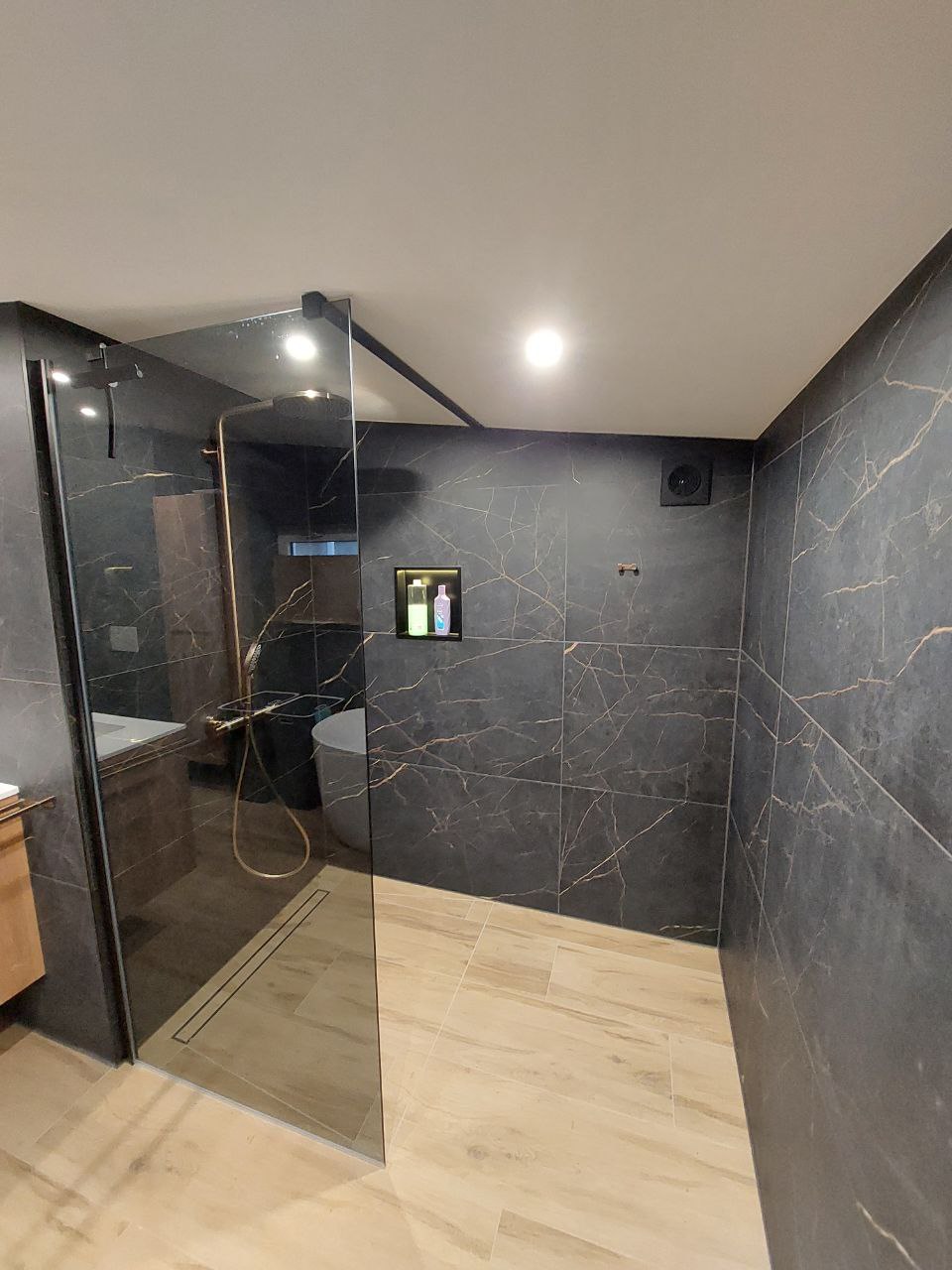 Photo 2023 02 22 20 05 43 (4)