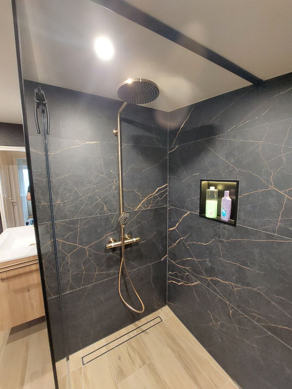 Photo 2023 02 22 20 05 43 (5)