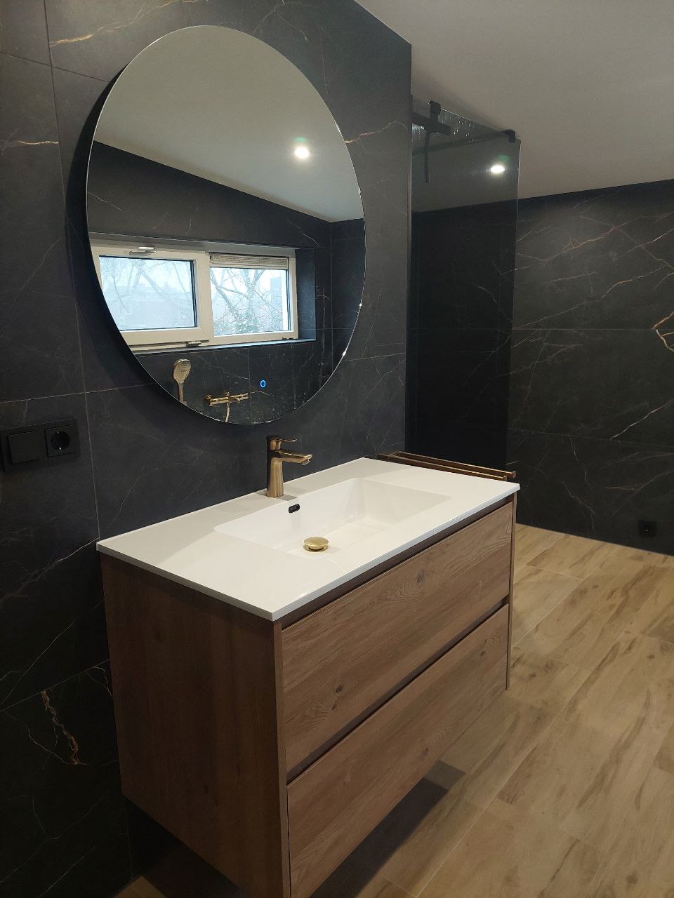 Photo 2023 02 22 20 05 44 (2)