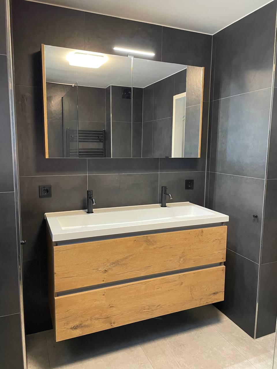 Photo 2023 04 14 09.45.34